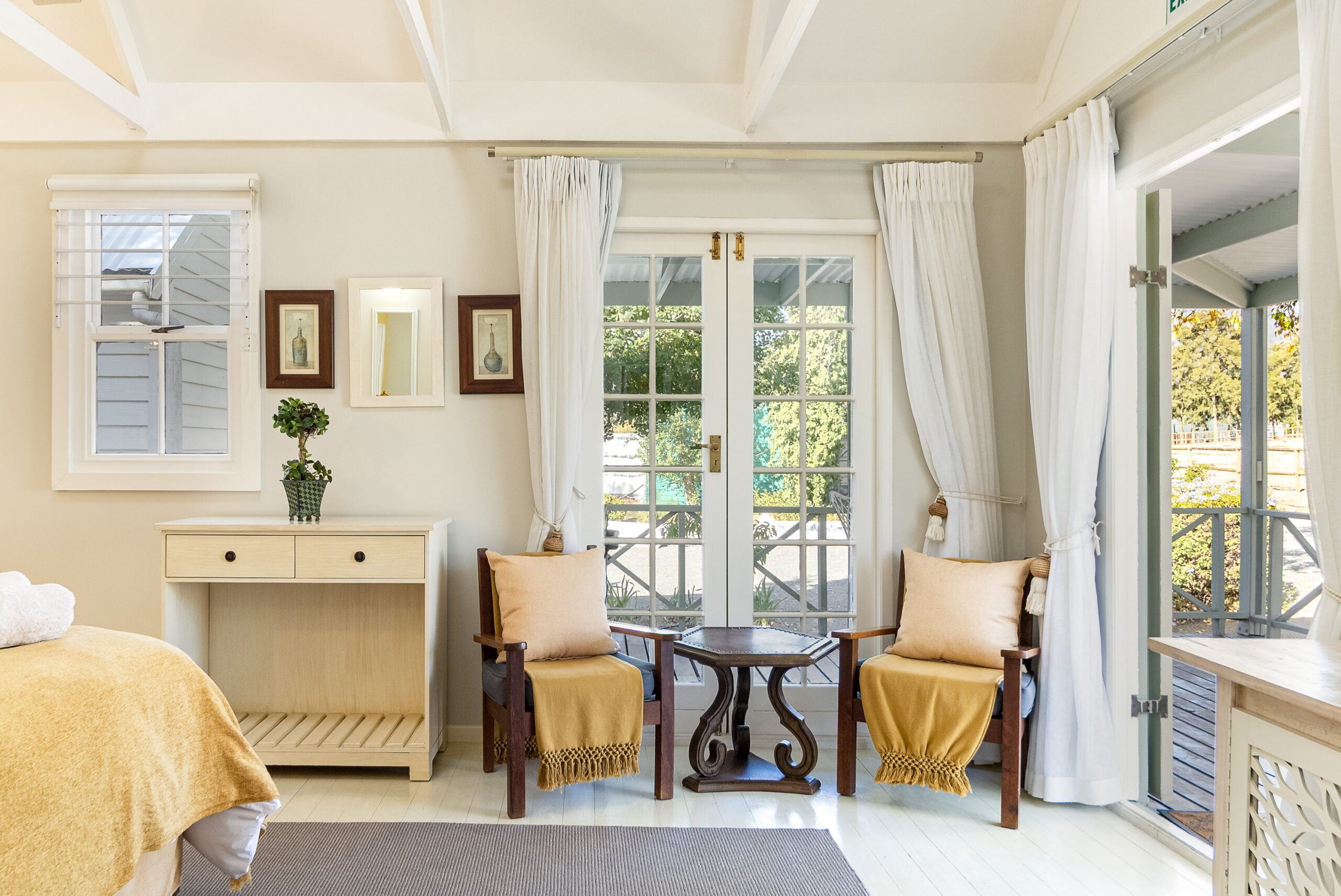 Five Mountains Guest Farm & Spa - Daffodil Cottage