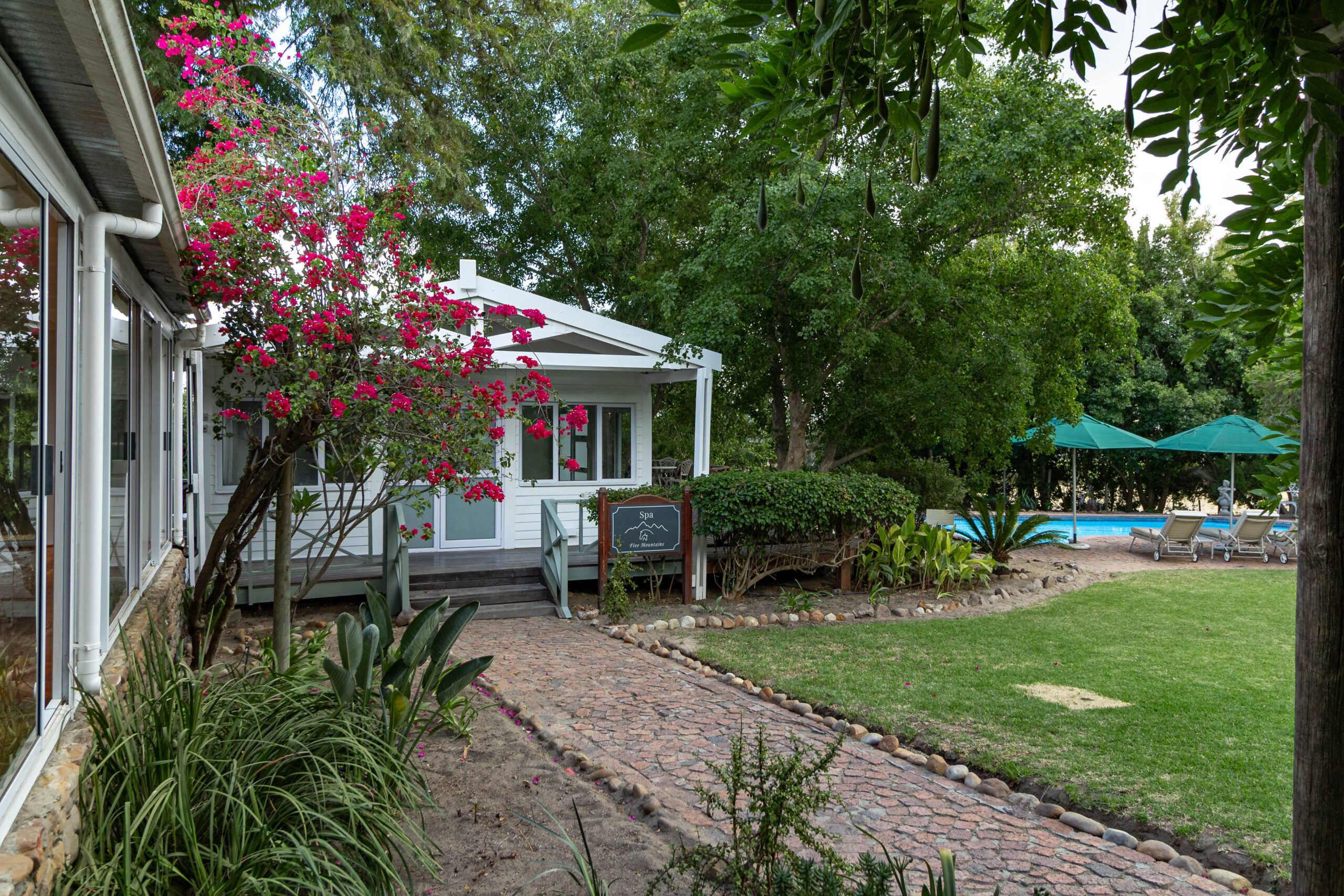 Five Mountains Guest Farm & Spa