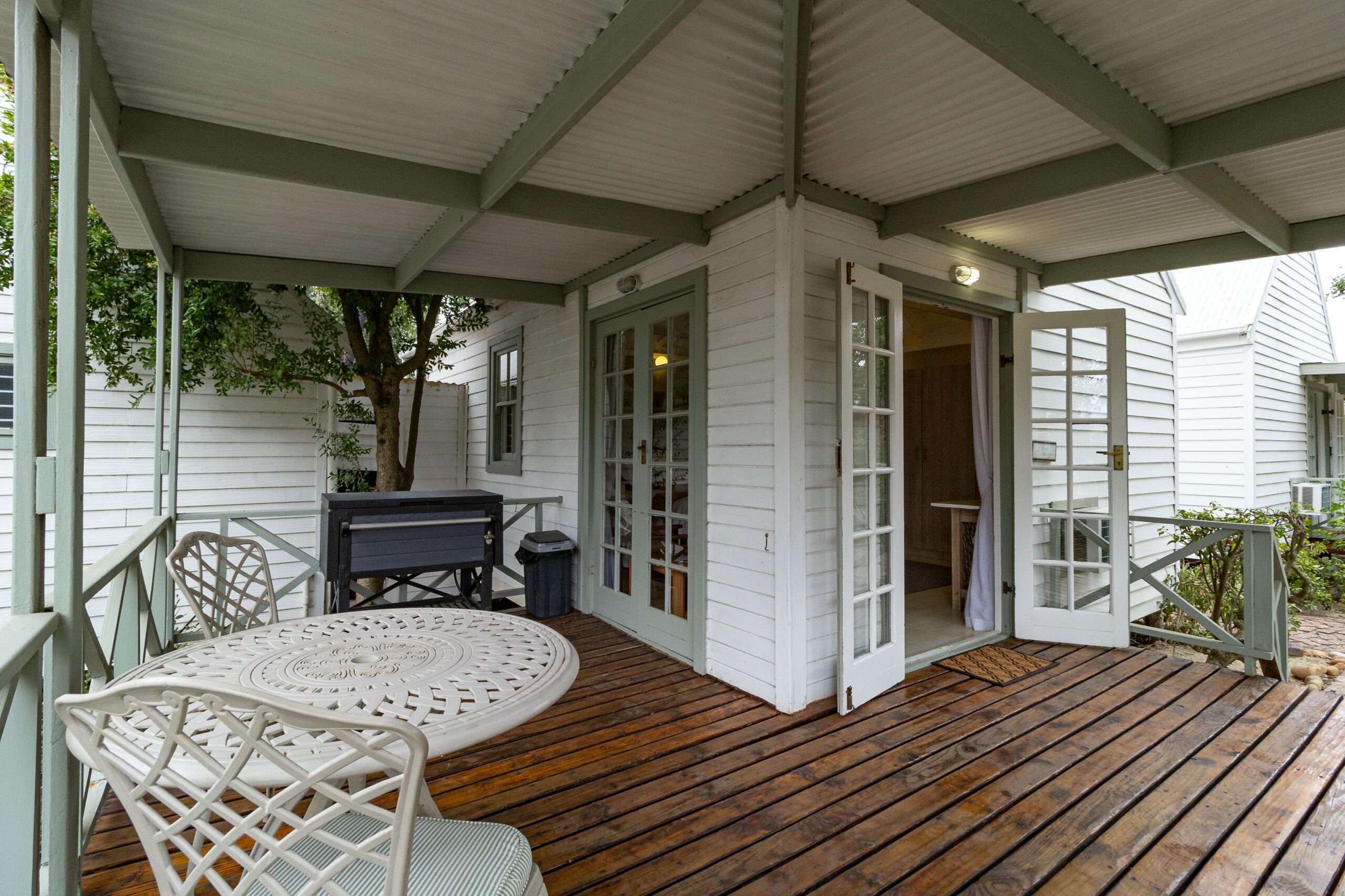 Five Mountains Guest Farm & Spa - Iris Cottage