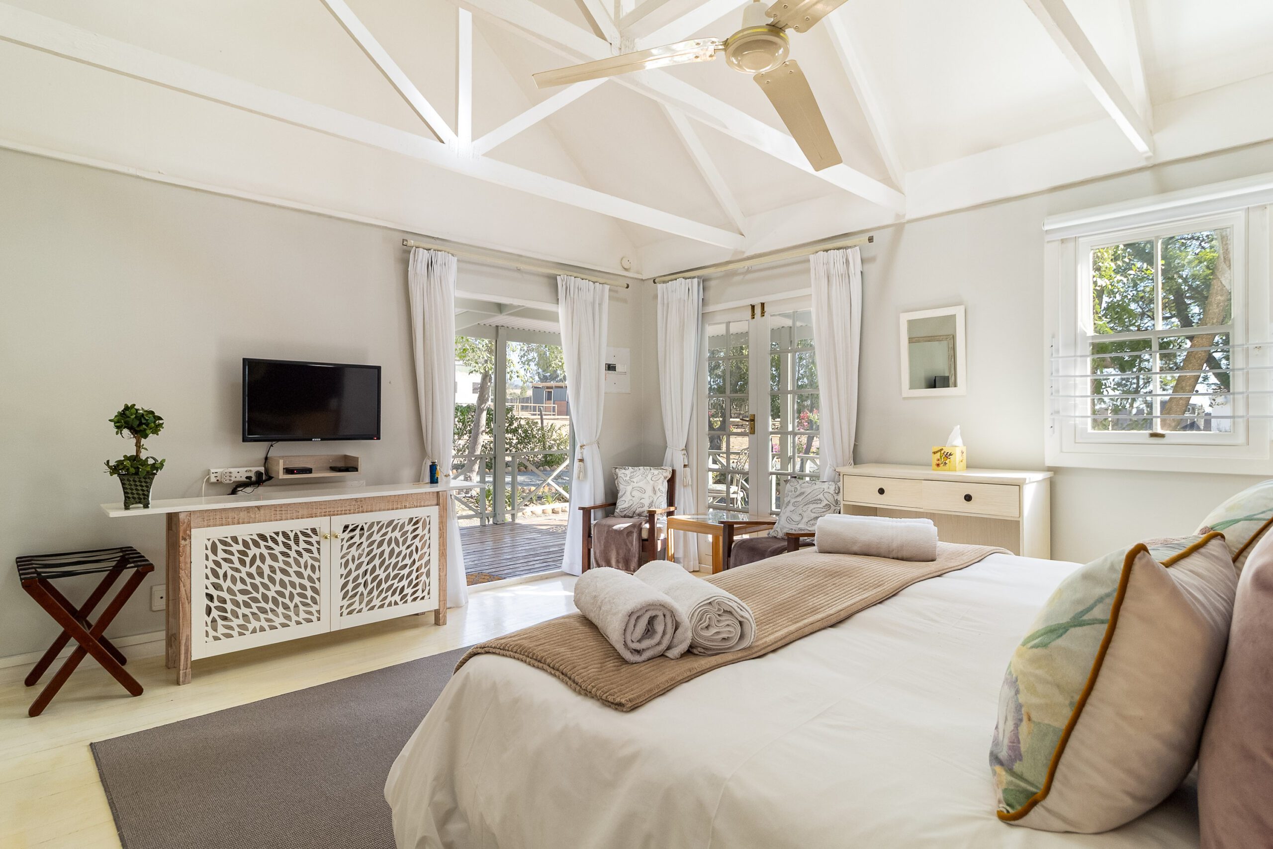 Five Mountains Guest Farm & Spa - Iris Cottage
